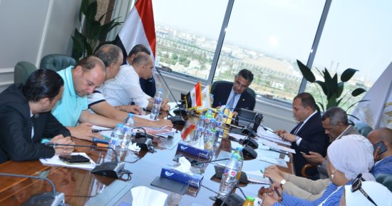وزير التموين والتجارة الداخلية يلتقى عددا من أعضاء مجلسى النواب والشيوخ