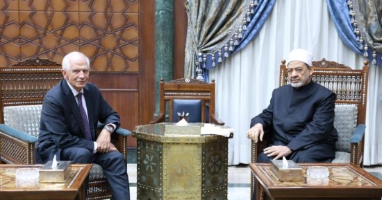 شيخ الأزهر يسأل ممثل الاتحاد الأوروبي: هل هناك حل للمهزلة التاريخية الكبرى في غزة؟!