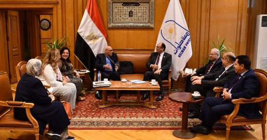 جامعة حلوان تستقبل وفدًا من المراجعين من هيئة سنتريور