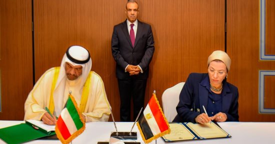وزيرة البيئة ووزير الخارجية الكويتى يوقعان مذكرة تفاهم للتعاون فى مجال حماية البيئة
