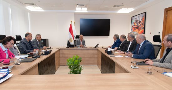 ‫وزير الرى: طرح إنشاء محطتى الحامول وسماتاى بمحافظتى الغربية وكفر الشيخ