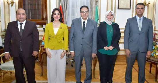 مرصد الأزهر يبحث سبل تعزيز التعاون مع جامعة القاهرة بمجالات توعية الشباب