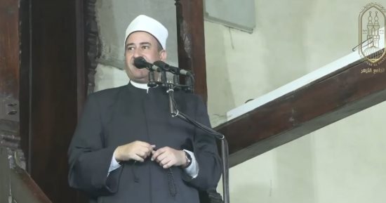 خطيب الجامع الأزهر: اتباع سنة النبى ﷺ هو مفتاح الرقى والازدهار