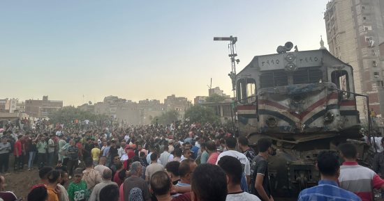 كامل الوزير يوجه بالدفع بمعدات وأوناش الطوارئ لموقع حادث قطارى الزقازيق
