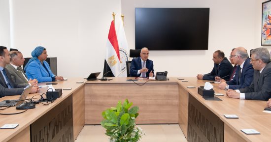 ‫وزير الرى: عرض المقتنيات التاريخية بصورة متحفية ملائمة وكود لكل قطعة