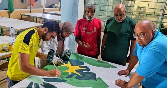جامعة حلوان تنظم ورشة فنية لتجميل معسكرها الدائم بمرسى مطروح