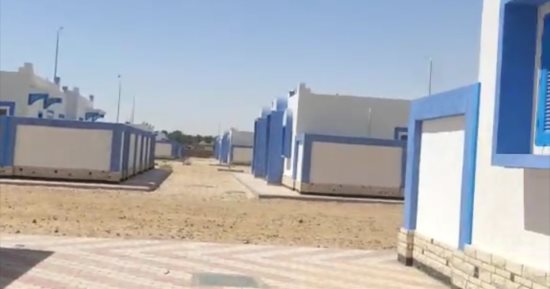 محافظ الجيزة يفتتح مشروع إنشاء 50 بيتا بدويا بقرية القصر فى الواحات البحرية