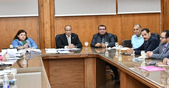 مجلس جامعة القناة يعلن تفعيل منصة الكتاب الجامعى