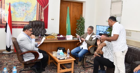 محافظ الفيوم يتفقد سير العمل بالمركز التكنولوجي بمدينة إطسا