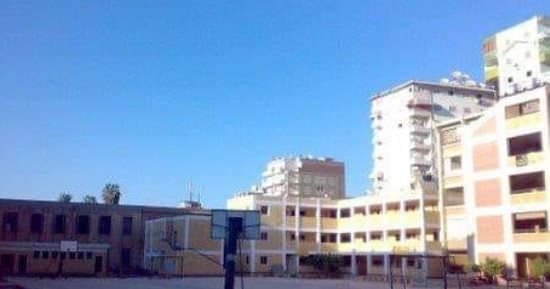 يصل عمرها لأكثر من قرن.. مدرسة الثانوية العسكرية بنين بالمنصورة.. تخرج فيها الدكتور إبراهيم أبو النجا مؤسس جامعة المنصورة والدكتور عبد المنعم فرج الصدة عميد حقوق بيروت.. و"البلدوزر" بطل حرب أكتوبر.. صور
