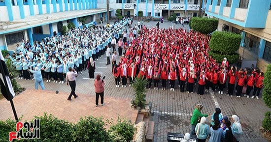 حضور مرتفع لطلاب المدارس فى ثانى أيام العام الدراسى وانتظام الصفوف الدراسية