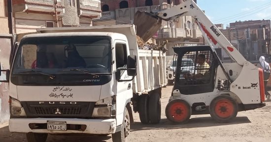 رفع 2050 طن قمامة وتحرير 120 مخالفة تموينية بمراكز ومدن كفر الشيخ.. صور