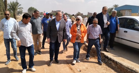 نائب محافظ الجيزة يتفقد مشروعات الرصف والتطوير بأبو النمرس.. صور