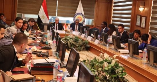 وزير التعليم العالي يبحث سُبل تعزيز التعاون مع وفد منظمة العمل الدولية