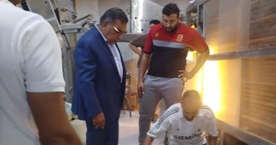 محافظ الدقهلية يتفقد المدارس والمخابز بالمنصورة لمتابعة انتظام الدراسة وصرف الخبز