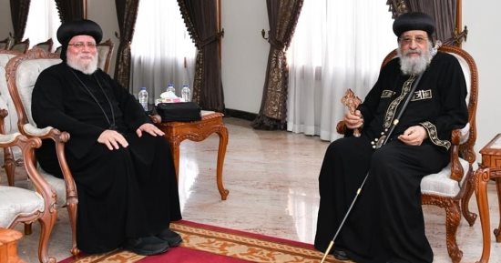 البابا تواضروس يستقبل الأسقف العام لكنائس ألماظة والنائب الباباوى لقبرص