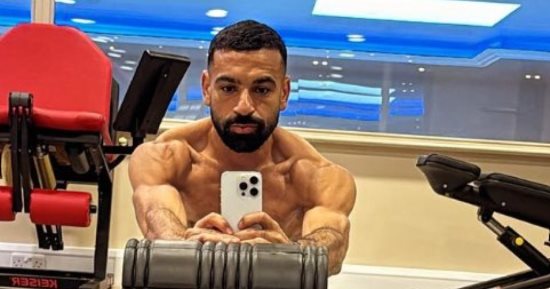 ماركا تتساءل: من أين حصل محمد صلاح على تلك العضلات؟