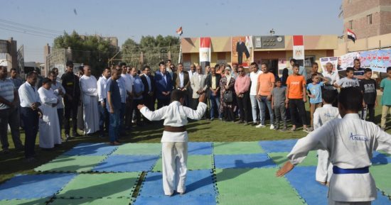 محافظ الجيزة يتفقد مركز شباب نزلة ترجم بأطفيح