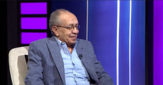 المخرج عصام السيد: محمود حميدة يستحق التكريم.. وهذا رأيي في مسرح مصر