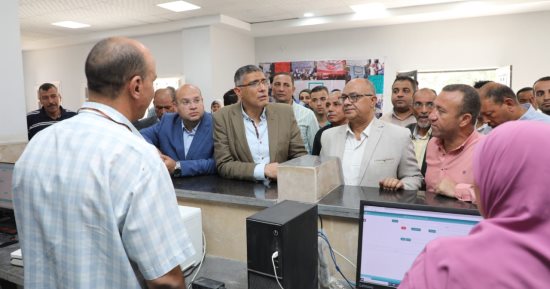 محافظ الجيزة: تبسيط الإجراءات والتسهيل على المتقدمين للتصالح بمخالفات البناء