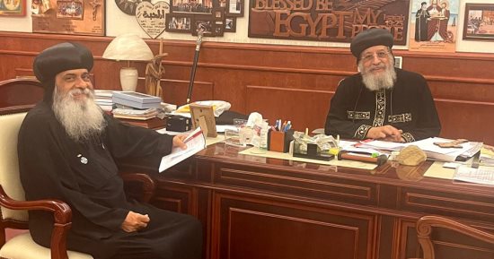 البابا تواضروس يستقبل أسقف اليونان بالكاتدرائية