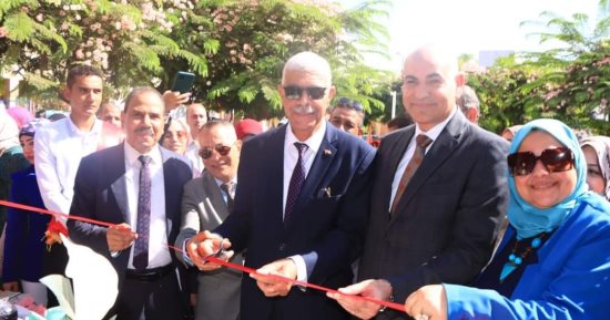رئيس جامعة المنوفية يفتتح المعرض الفني والخيرى للطلاب.. اعرف التفاصيل