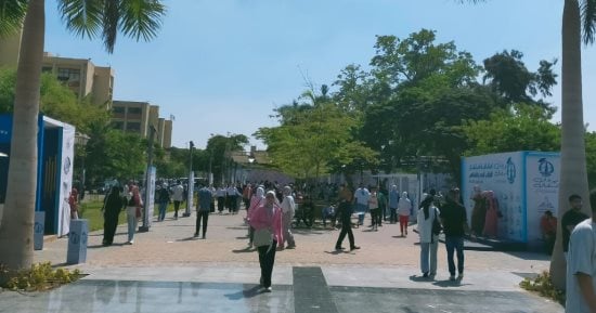 عروض وأنشطة مهرجان جامعة عين شمس تستقبل الطلاب الجدد بثانى أيام الدراسة.. صور