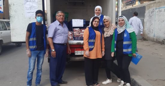 مؤسسة حياة كريمة تفتتح منفذ بحلوان لتوزيع لحوم بأسعار مخفضة.. صور