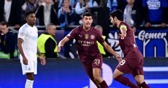 جوندوجان يفتتح أهداف مان سيتي ضد العين فى الدقيقة 8.. فيديو