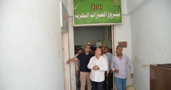 محافظ أسيوط يتفقد مقر مشروعى المحاجر والعبارات النهرية ويوجه بنقل المكاتب