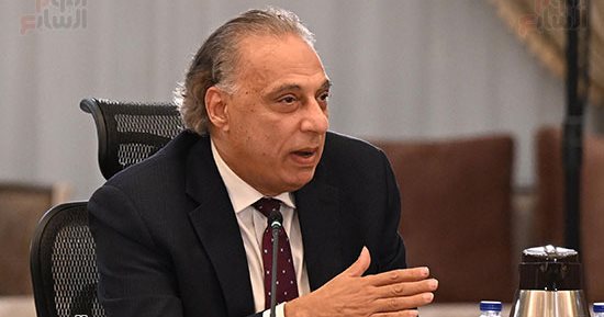 محمد كمال: مصر تعيش مرحلة صعبة وكذلك العالم