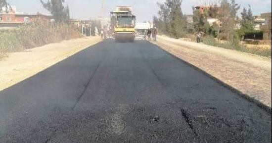 حياة كريمة.. تنفيذ 60% من رفع كفاءة طريق "سعود / صان الحجر " بالشرقية