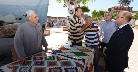 محافظ كفر الشيخ: تنظيم معارض لعرض منتجات السجاد والكليم التراثية