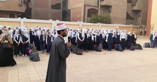 أوقاف القليوبية تنظم 256 ندوة توعوية بمدارس المحافظة ضمن مبادرة "بداية"