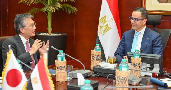 وزير الاستثمار يلتقى سفير اليابان لاستعراض تطورات إنشاء مصنع إنتاج الضفائر الكهربائية