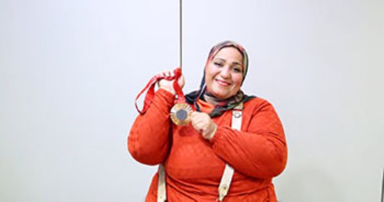 زغرودة الفرحة.. نادية فكرى تحتفل بذهبية باريس فى صالة اليوم السابع (فيديو)