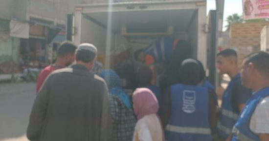 وصول سيارات "حياة كريمة" لبيع اللحوم بأسعار مخفضة بتمى الأمديد.. فيديو