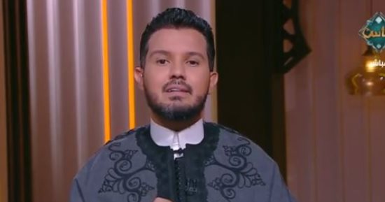 فيديو.. أحمد الطلحي: الصلاة على النبي باب تقرب إلى الله