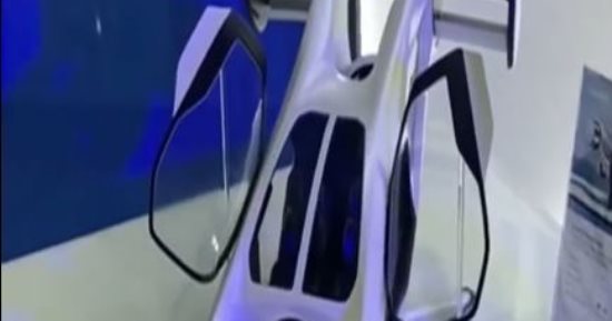 أول ظهور للسيارة الطائرة بمعرض نورث ستار دبى.. تفاصيل نظام التحكم.. فيديو