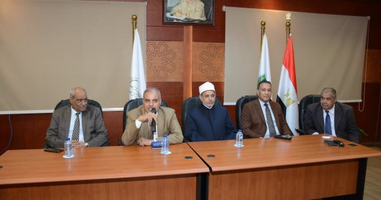 رئيس جامعة الأزهر لأئمة الصومال: التنشئة السليمة ونزع الفكرة المغلوطة ونشر التسامح أهم أدوات محاربة الفكر المتطرف