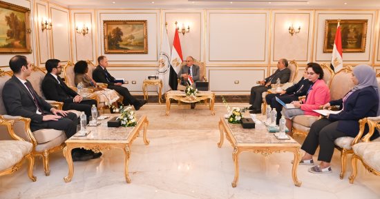 وزير الرى يلتقى مدير عام المعهد الدولى لإدارة المياه