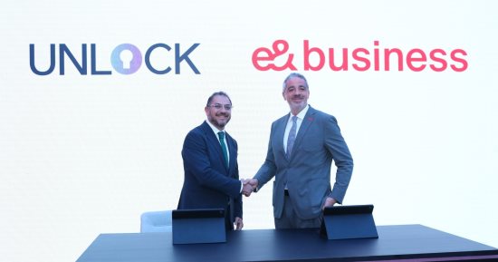 "إي آند بيزنس"  وUNLOCK توقعان مذكرة تفاهم لتعزيز بناء القدرات والتحول الرقمى