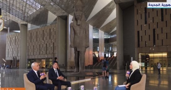 مدير عام الترميم ونقل الآثار بالمتحف المصرى الكبير: نعمل على توثيق الآثار
