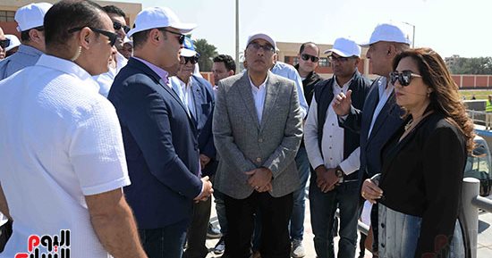 رئيس الوزراء: مشروعات الصرف الصحى تمثل أولوية على أجندة مبادرة "حياة كريمة"