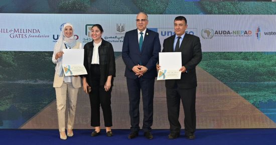 بحث علمى جديد لاستدامة الزراعة بالمناطق القاحلة يفوز بالمركز الأول فى أسبوع القاهرة للمياه