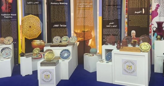 ضمن مبادرة بداية جديدة.. الثقافة تقدم صناعة الفخار والزجاج بمؤتمر الصحة والسكان