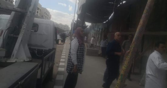 حملة لتركيب وصيانة الإنارة بشوارع شرق المنصورة.. صور