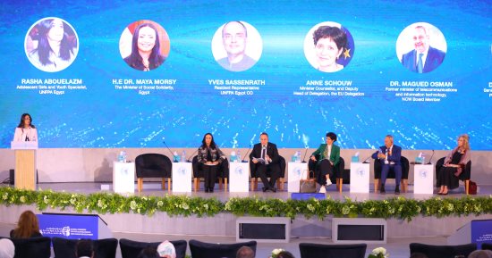 وزيرة التضامن تستعرض أهمية برنامج الصحة الإنجابية للأمهات وتقديم الخدمات للفتيات