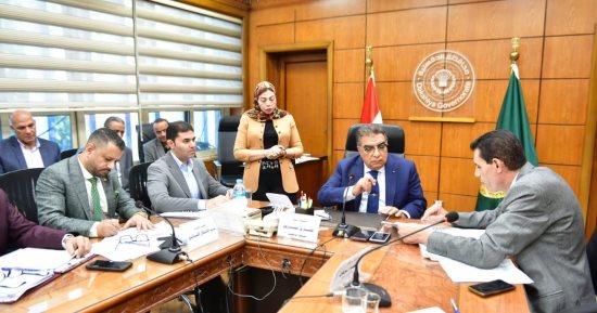 محافظ الدقهلية يلتقى بأعضاء مجلسى النواب والشيوخ