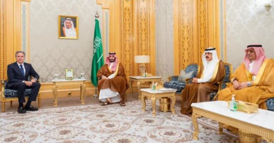 بلينكين يشدد خلال لقائه ولى العهد السعودى على ضرورة إنهاء الحرب فى غزة